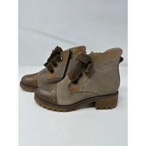 Casta Sundance NEW Women’s Manda Booties in Gold Taupe size 39 or US size 8.5